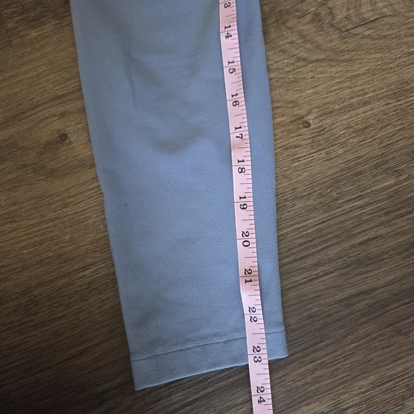 Peloton Women's Light Blue Leggings - Picture 2 of 5